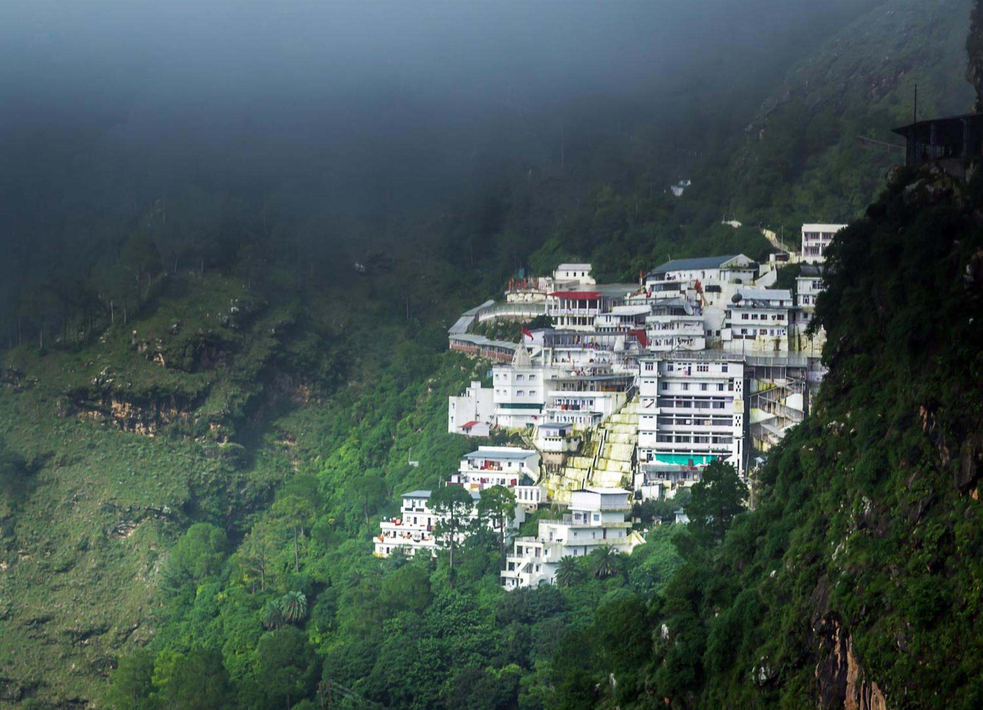קטרה The Vaishnodevi Sarovar Portico מראה חיצוני תמונה